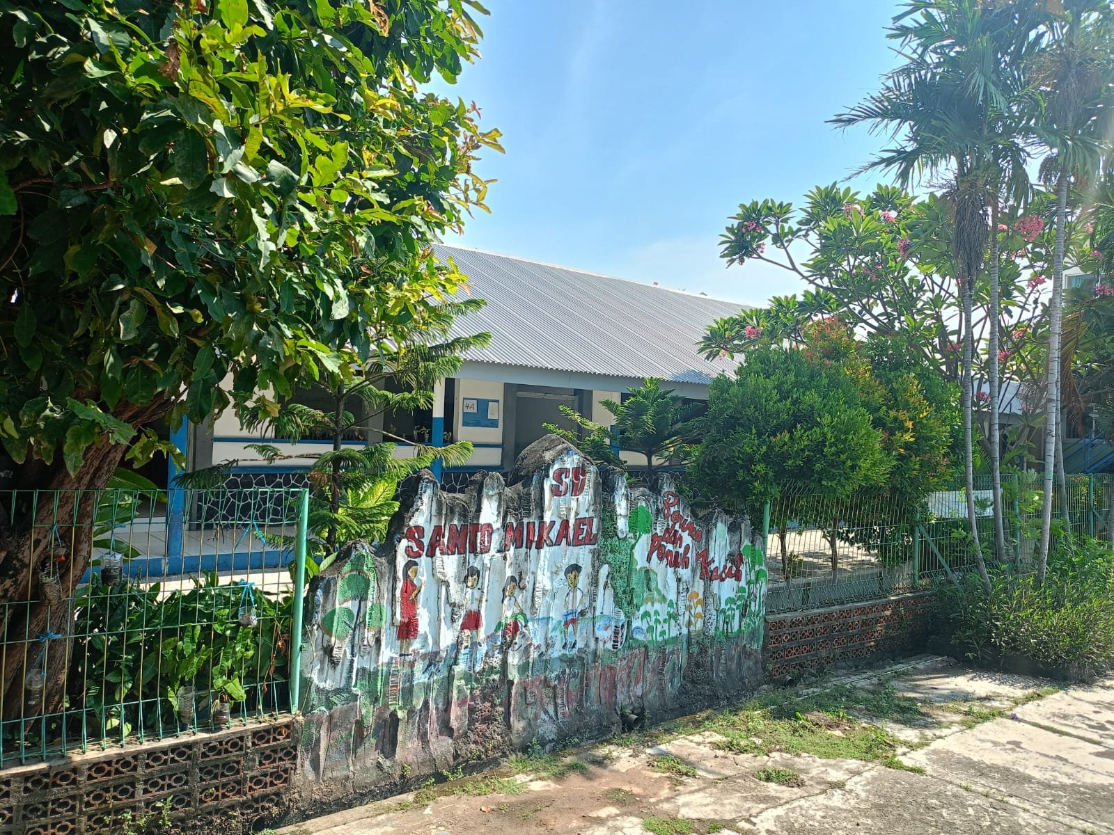 SD Santo Mikael